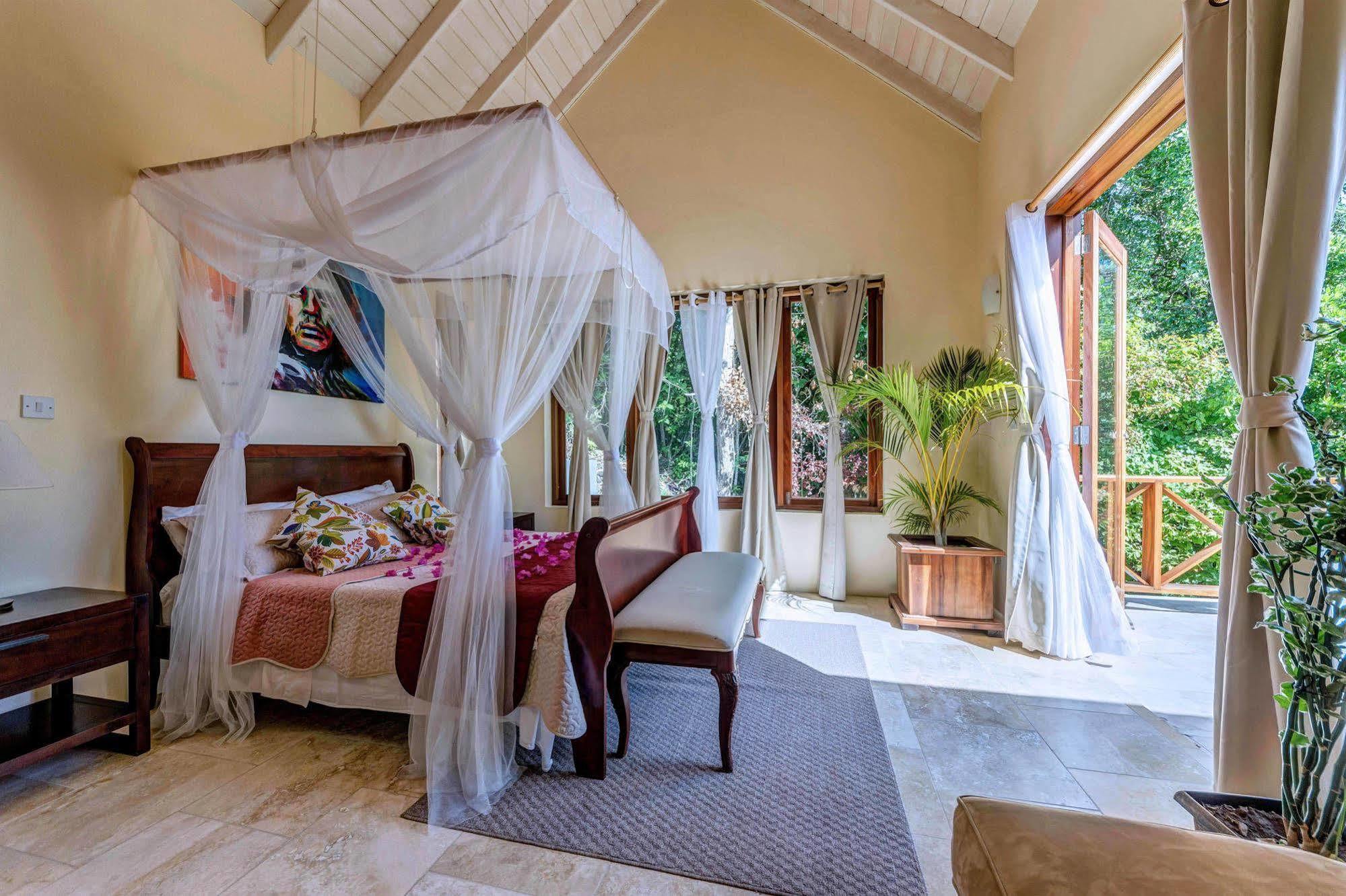 Sadewa Villa Port Elizabeth ภายนอก รูปภาพ